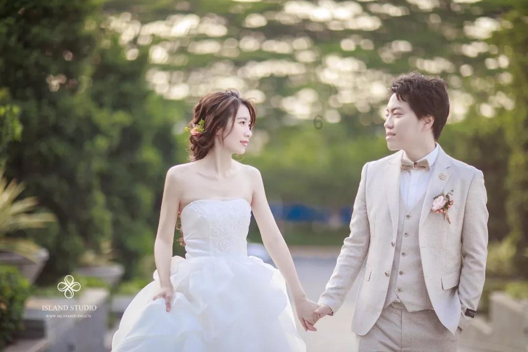 婧婧整理卧室